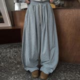 ブルー | ゆるカワコーデ コーデュロイストライプ柄ウエストゴムドローストリング入りロングパ… | 17kg