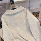 ハーフジップの小さな襟のデザインが魅力的。パッチ付きのグレーの薄手コットン長袖ス… | 17kg | 詳細画像11 