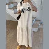 ベージュ | ロゴ入りゆったりロングワンピース｜体型カバー・大人カジュアル・夏新作 | 17kg