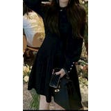 ブラック | 袖口パールボタン付きふわふわシャギーニットフレアワンピース | STRIP CABARET 