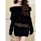 ブラック | ファー付きオフショルケーブル編みニットワンピース ベルト付き | STRIP CABARET 
