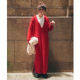 深Vネックニットワンピース 深Vネックでレイヤードスタイルもおしゃれに決まる | titivate | 詳細画像13