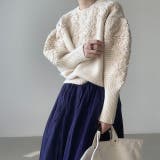 ベージュ | 立体感があるフラワーセータートップス | Ulysses