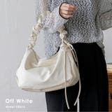 オフホワイト | シャーリングハンドルショルダーバッグ | Vita Felice