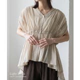 ライトベージュ | シアーギャザーペプラムブラウス | Vita Felice