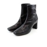 ブラック | スクエアトゥプレートヒールストレッチショートブーツ | VIVIAN COLLECTION