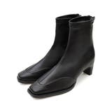 ブラック | ピース付きプレートヒールストレッチブーツ | VIVIAN COLLECTION