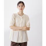 アイボリー(004) | 【インしなくも決まる】サテンギャザー5分袖ブラウス | THE SHOP TK