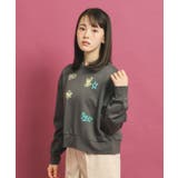 チャコールグレー(014) | 落書き風プリント短丈プルオーバー | PINK-latte