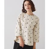 ライトベージュ(151) | フラワー刺繍ペプラムブラウス【洗濯機OK】 | OPAQUE.CLIP