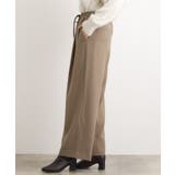 きれい見えとリラックス感を両立。秋の大人カジュアルに効くイージーパンツ | grove | 詳細画像15