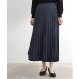 チャコールグレー(013) | すっきり見えて、やさしく揺れる。大人のスエードライクプリーツスカート | grove