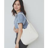 ホワイト(001) | 【A4サイズ収納可能】コインチャーム付きトートバッグ | index