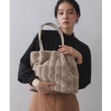 ベージュ(052) | 【A4サイズ対応／マチ付き】ストライプフェイクファートートバッグ | OPAQUE.CLIP