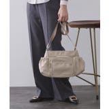 ベージュ(052) | フロントポケット3層デザインショルダーバッグ【マルチポケット】 | OPAQUE.CLIP