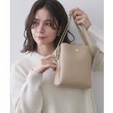 ベージュ(052) | シュリンク合皮3層ミニショルダーバッグ【軽量／長さ調整可能】 | OPAQUE.CLIP
