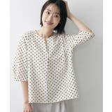 ホワイト(102) | 【セットアップ可/UVカット】サッカー素材 キーネックブラウス | Dessin