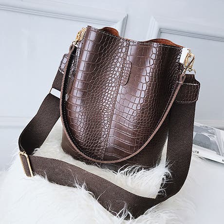 BIGOTRE クロコ型押しショルダーバッグ ビゴター BIGOTRE ミニショルダーバッグ クロコ型押し がま口 黄
