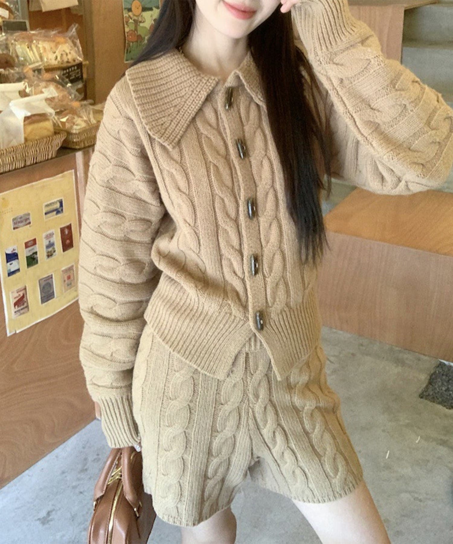 SMEILE スメイル　ニット　カーディガン　ケーブル編み　ショート丈　茶色 ケーブル編みダッフルカーディガン+ニットショートパンツ Jasmine[品番