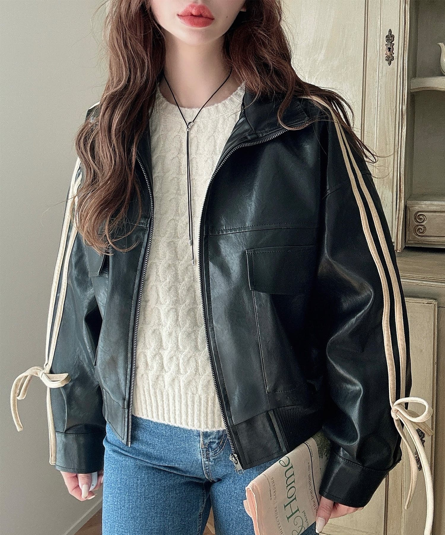 Meiru 袖配色リボンPUレザーブルゾン[品番：AMTW0011973]｜JUNOAH