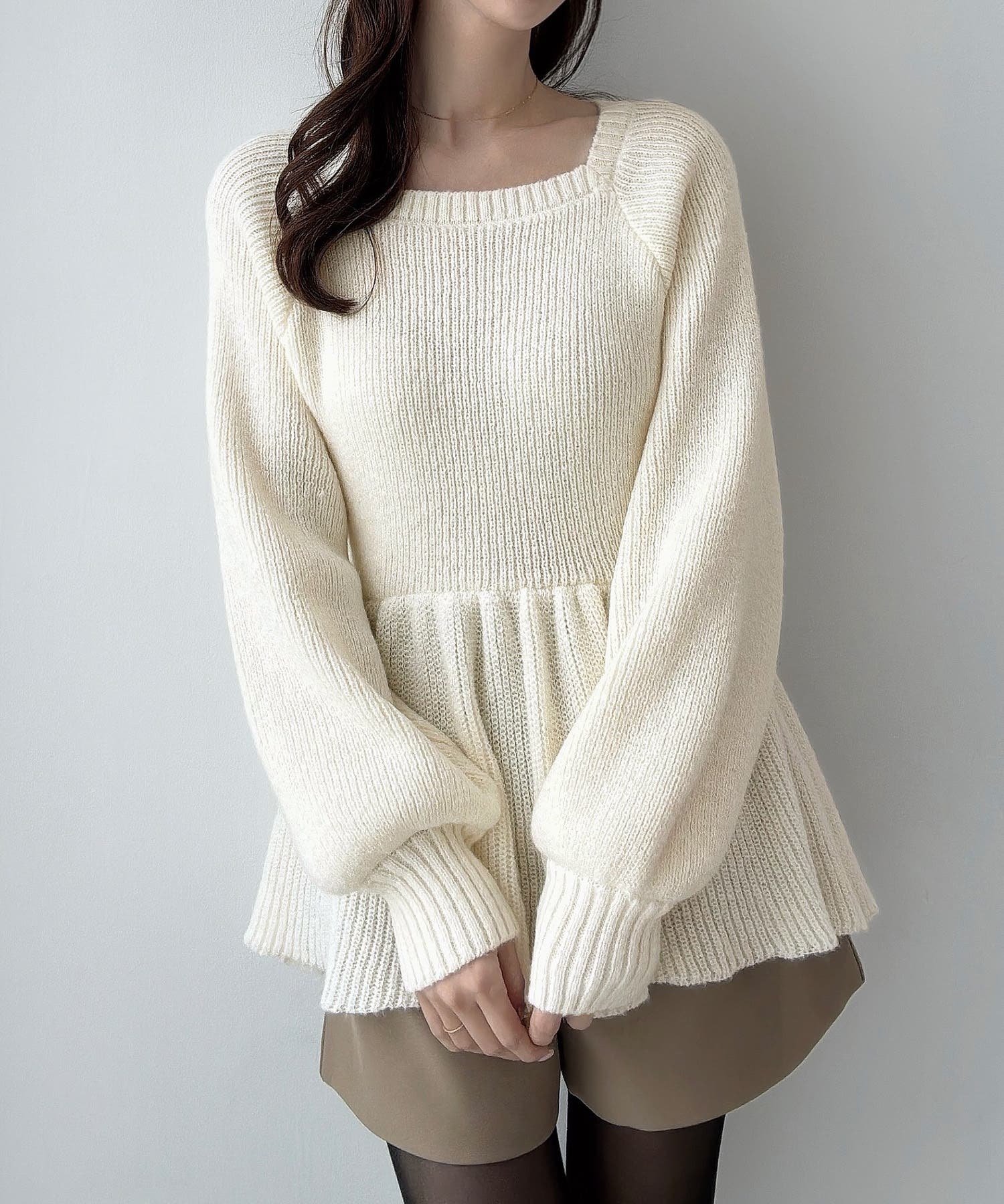 HeveへイヴArch Peplum knitアーチペプラムニットチャコール Meiru スクエアネックバックリボンペプラムニット[品番：AMTW0012935