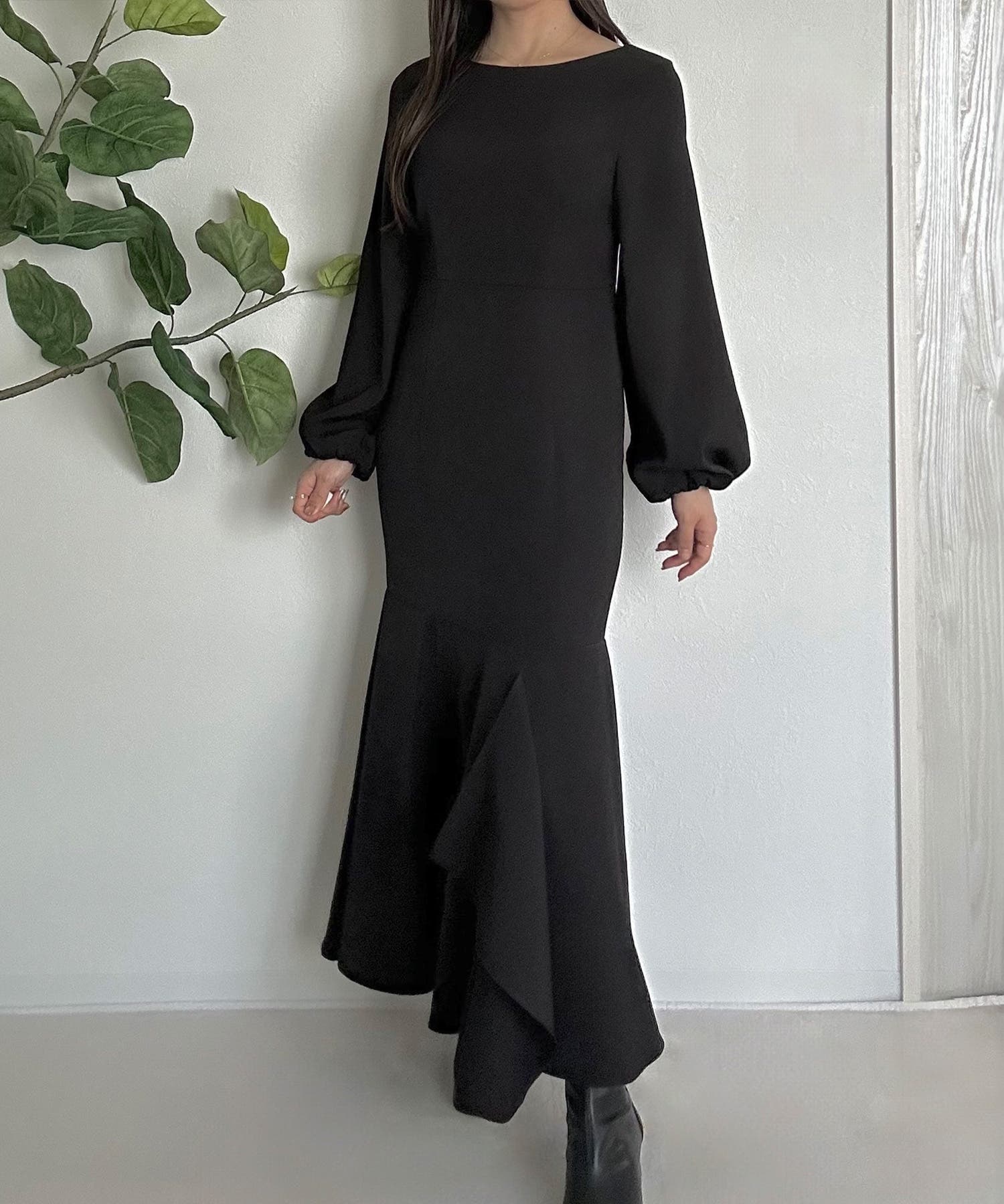 ボートネックマーメイドワンピース[品番：AMTW0011506]｜JUNOAH