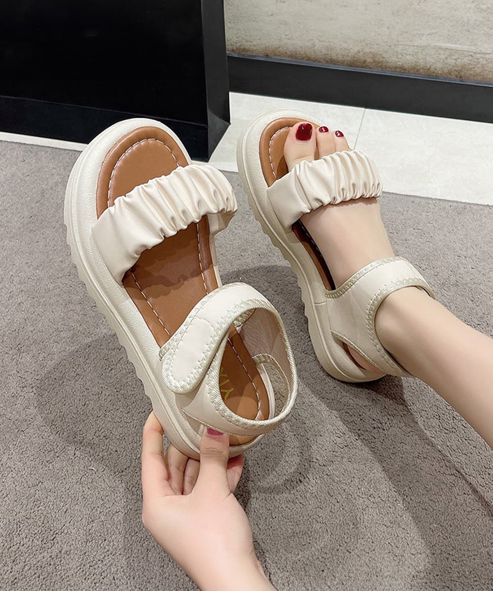 【厚底でスタイルアップ＆履きやすさも◎】CHANEL サンダル カジュアルにスタイルアップ♢】CHANEL サンダル 厚底