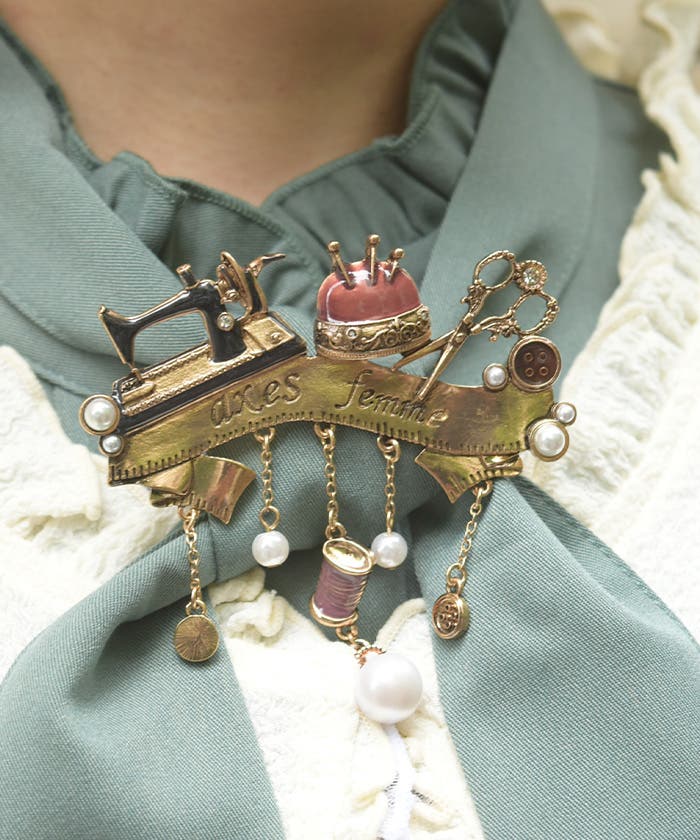 ソーイングモチーフブローチ[品番：IGAW0007913]｜axes femme