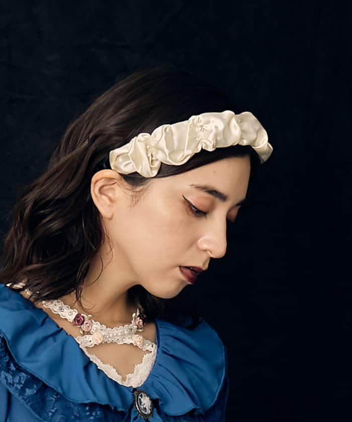 パール×ギャザーカチューシャ[品番：IGAW0003897]｜axes femme