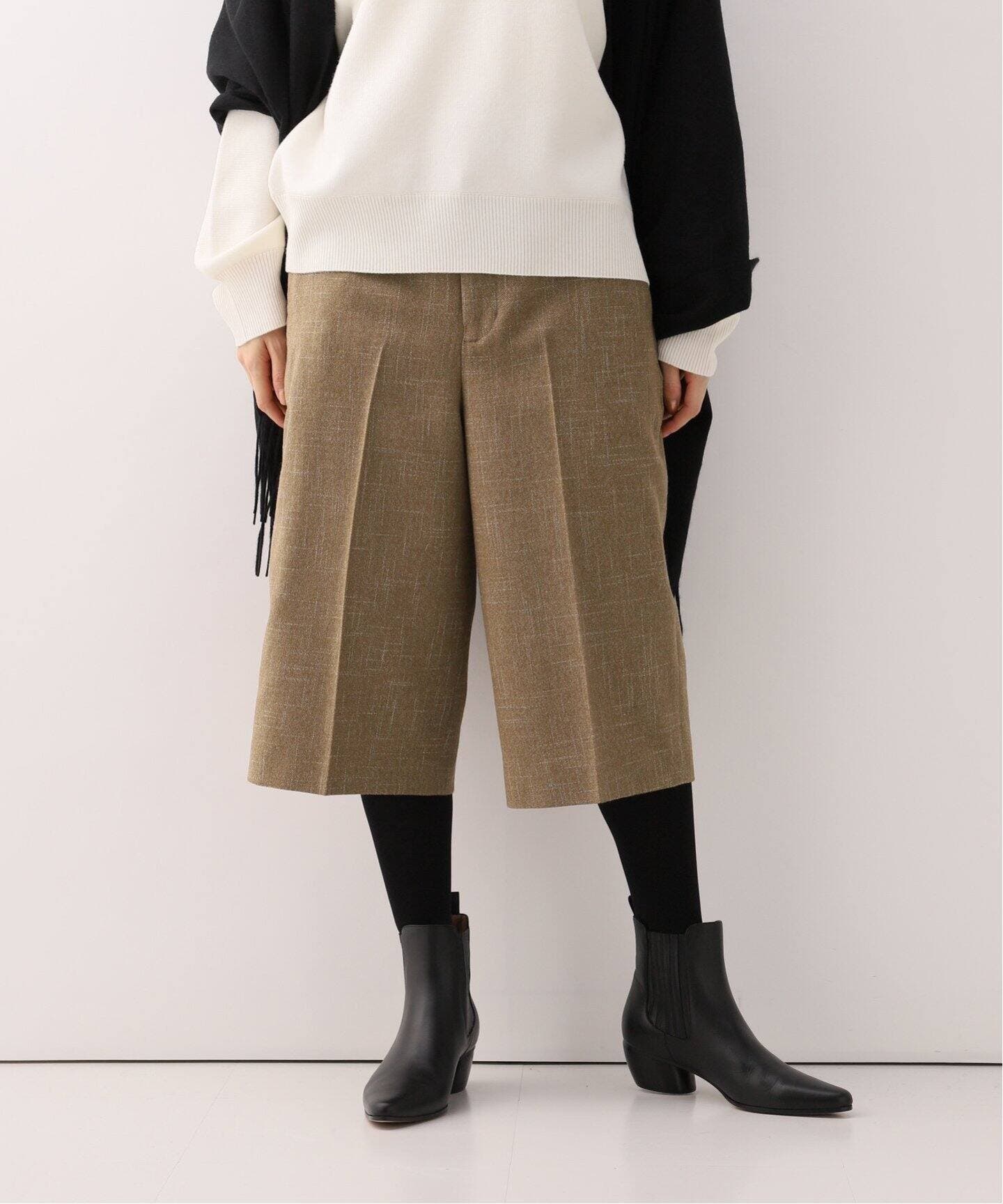 【関税込み】RECTO ベージュ ストラクチャード ショートパンツ 36-230914001-10-2g.jpg