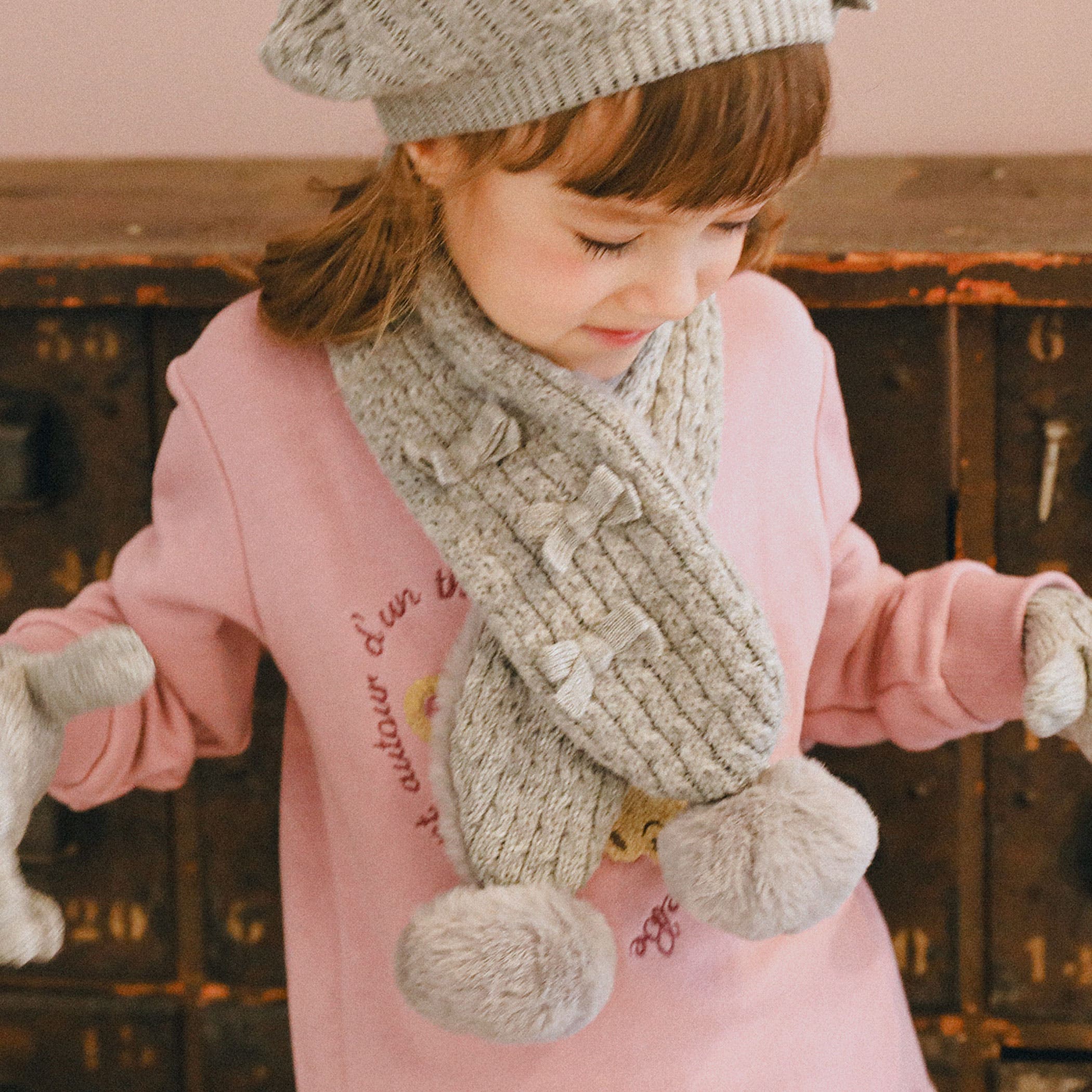 リボンマフラー＋ニット お揃い】ポコポコニットリボンマフラー（マフラー）｜BeBe（ベベ）の