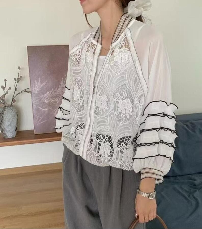 フリルスリーブ付きレザージャケット フリルスリーブ付きレザージャケット