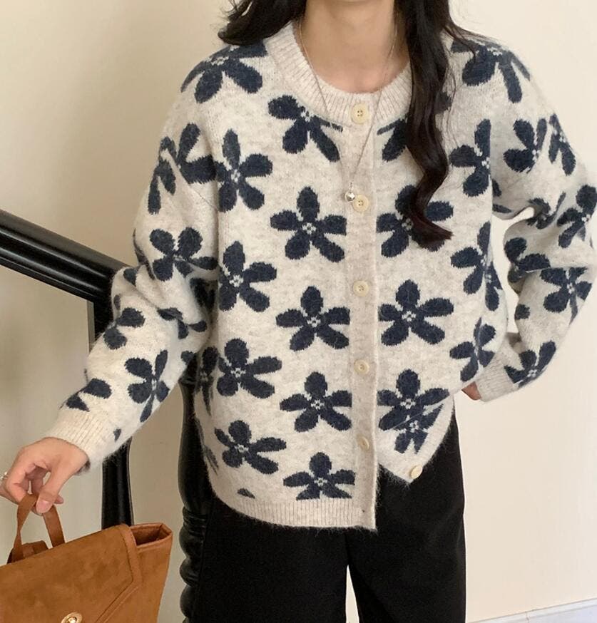 花柄ニットカーディガン[品番：UZ000011384]｜Bifrost（ビフレスト）の