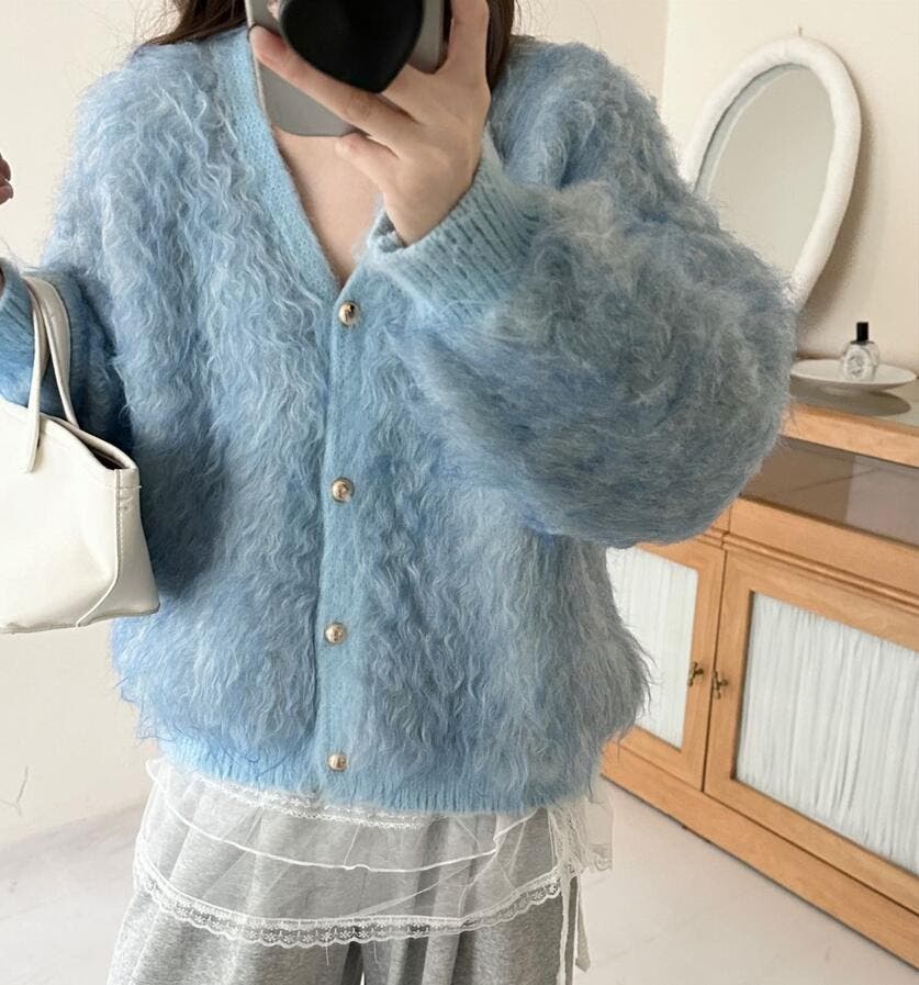 ふわふわモヘア風ボタンカーディガン[品番：UZ000011684]｜Bifrost