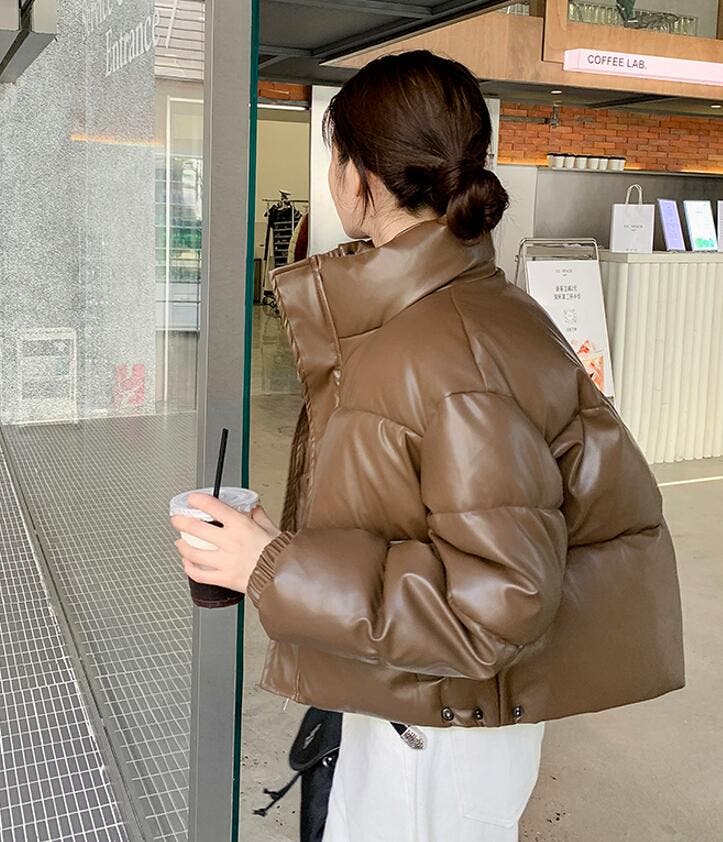 レザー風ダウンジャケット ハイネック・ボリュームスリーブ[品番