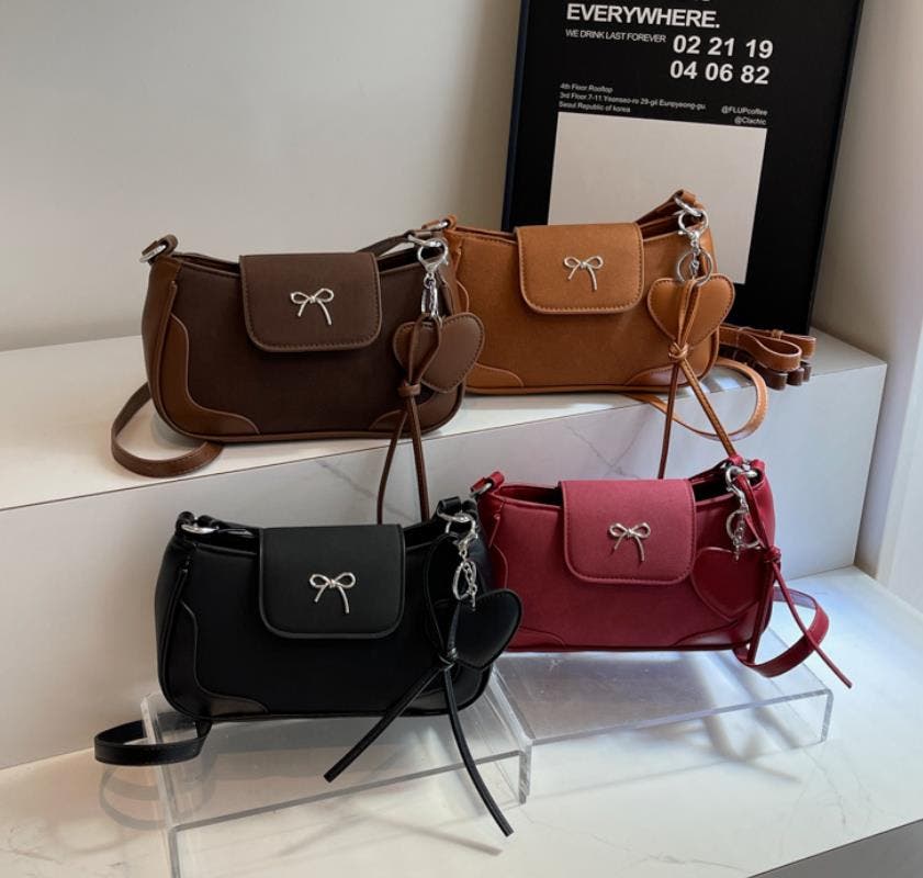 ショルダーバッグ【韓国ファッション】[品番：UZ000010105