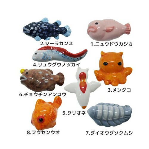 アンコウ　鮟鱇　さ深海魚　小皿　さらに　カラトリー　アクセサリーケース　海　魚 ぬいぐるみ チョウチン アンコウ 生々しい 深海魚 鮟鱇 ソフト