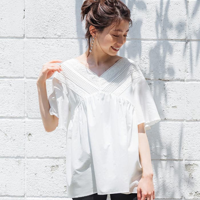 DAKS ダックス ピンタックハシゴレースブラウス キーネック リネン混 