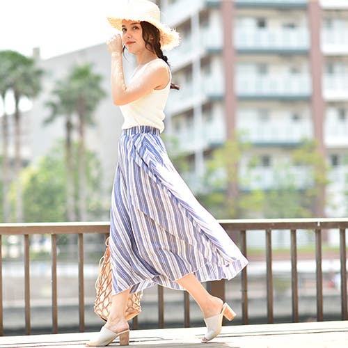 goa クリーム　ホワイト　ジップアップ フレアスカート　綿100% goa クリーム ホワイト ジップアップ フレアスカート 綿100%