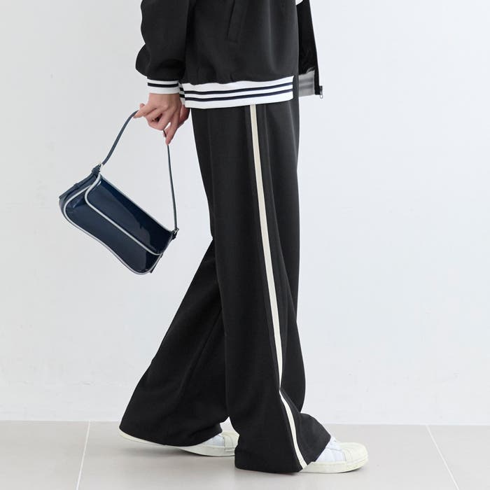 ✨美品✨DIESEL Coca-Cola コラボ トラックパンツ XL 黒 トラックパンツ(46-260611402-04)[品番：PA000018850]｜coca（コカ