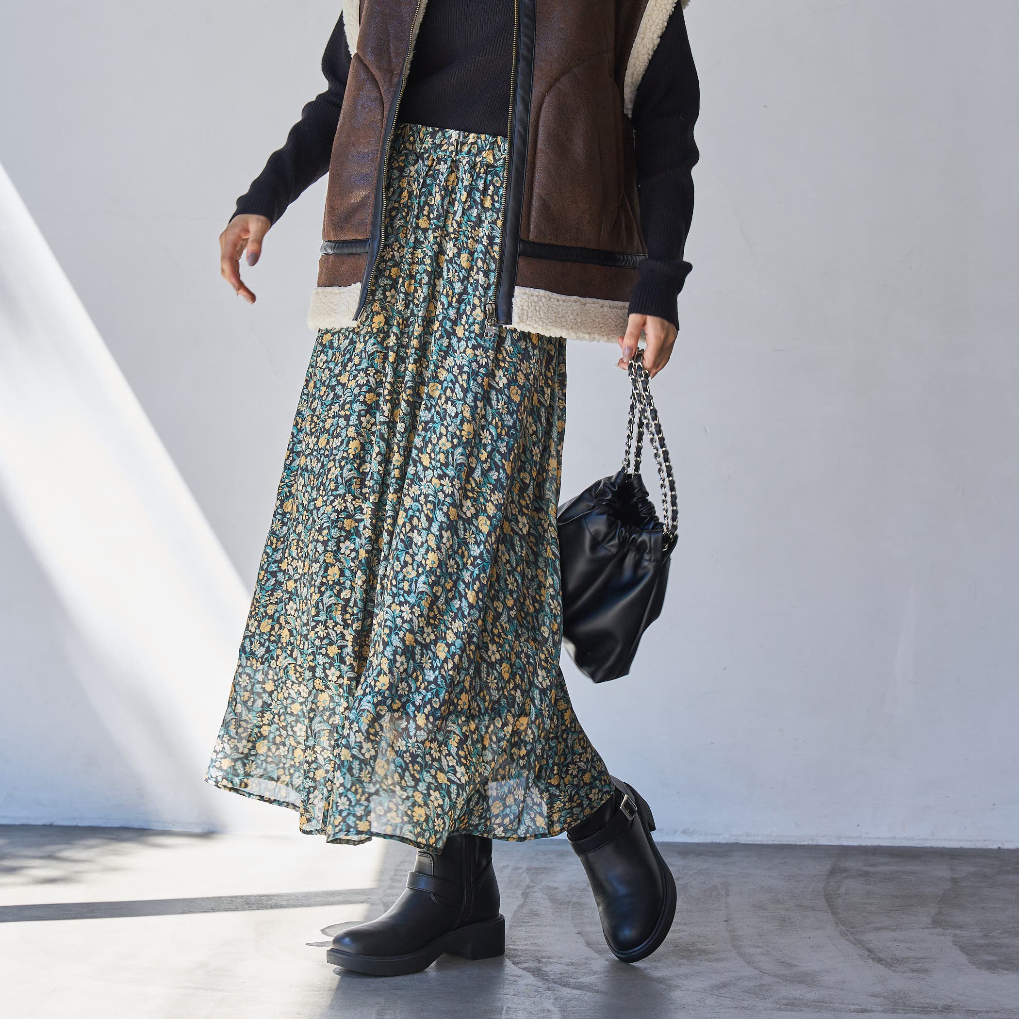 あ*す様 【美品】CLANE　ドットフラワー　フレアスカート クラネ 2018AW ドットフラワーサーキュラースカート ロング フレア 黒