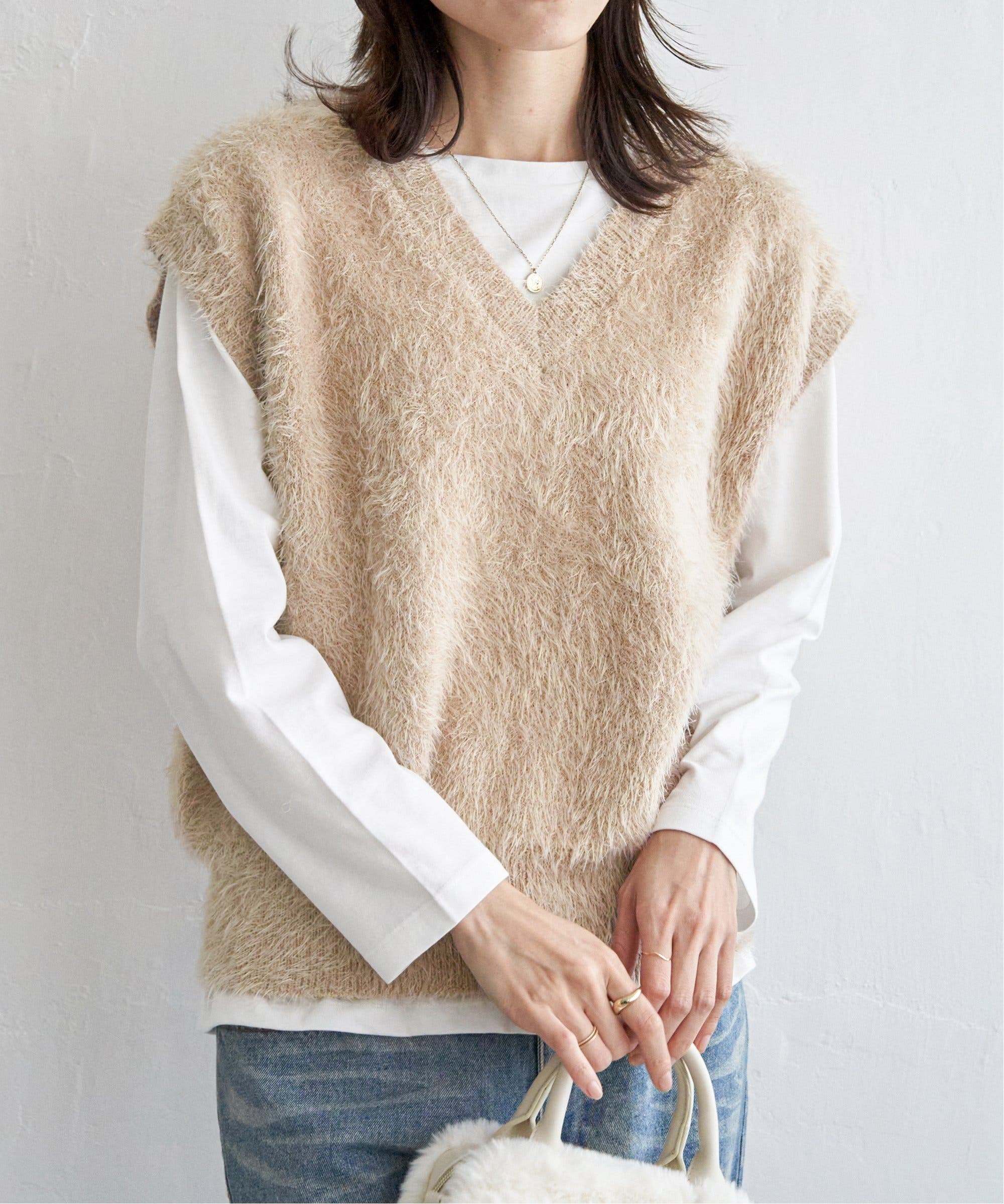 フェザーVネックベスト[品番：IKAW0021418]｜ikka （イッカ）の