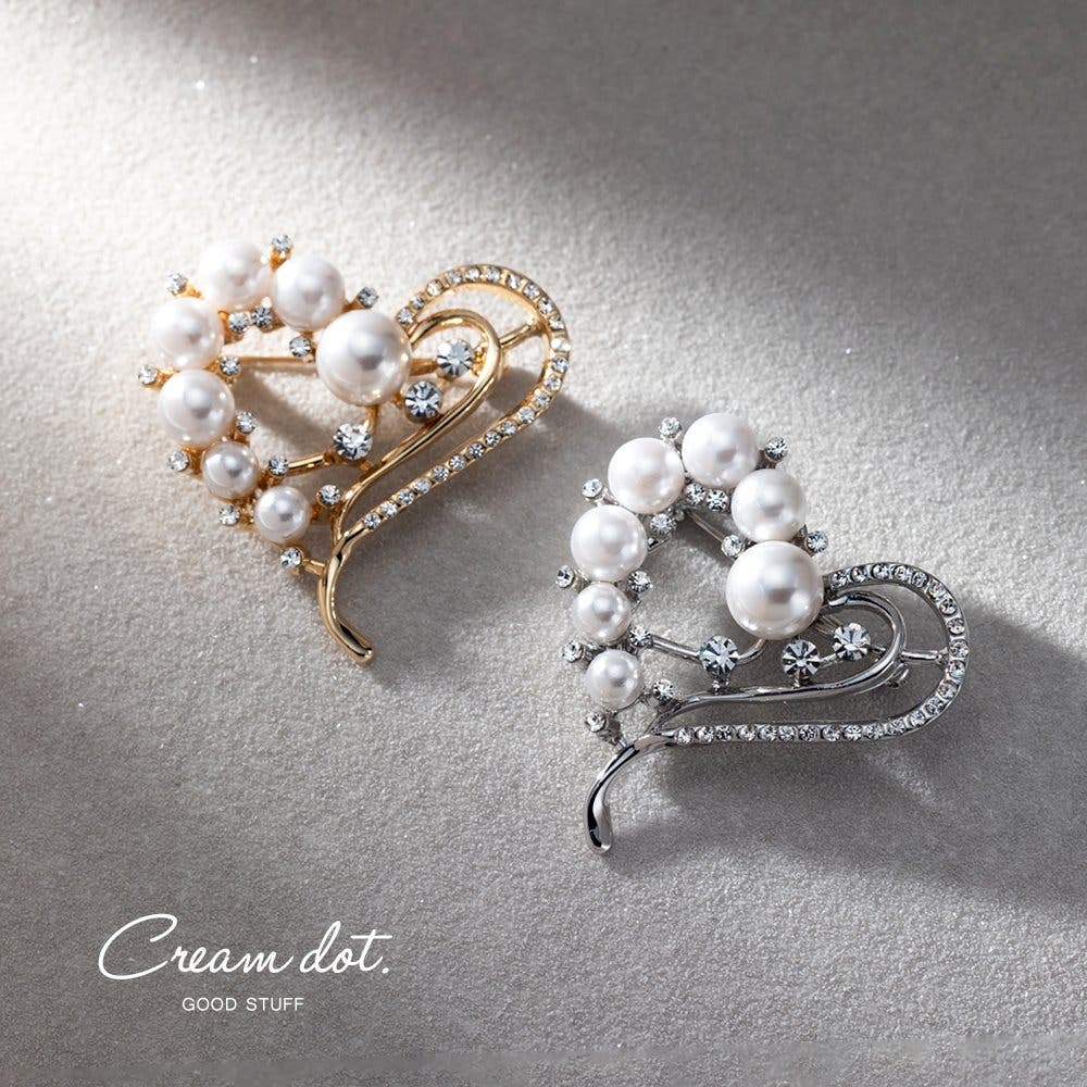 ブローチ フォーマル 卒業式[品番：CRMA0009120]｜CREAM-DOT