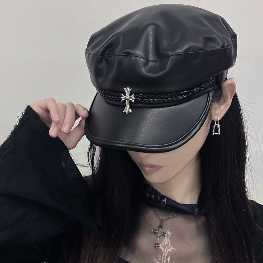 MAD MADPUレザークロスチャームデザインキャスケット 全1色[品番