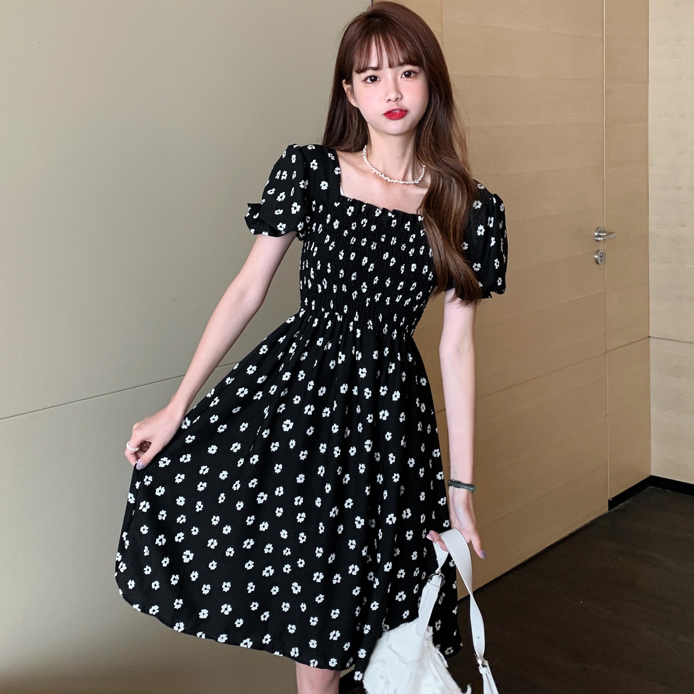 モノクロ花柄半袖ワンピース 春夏 韓国ファッション[品番：CP000009016