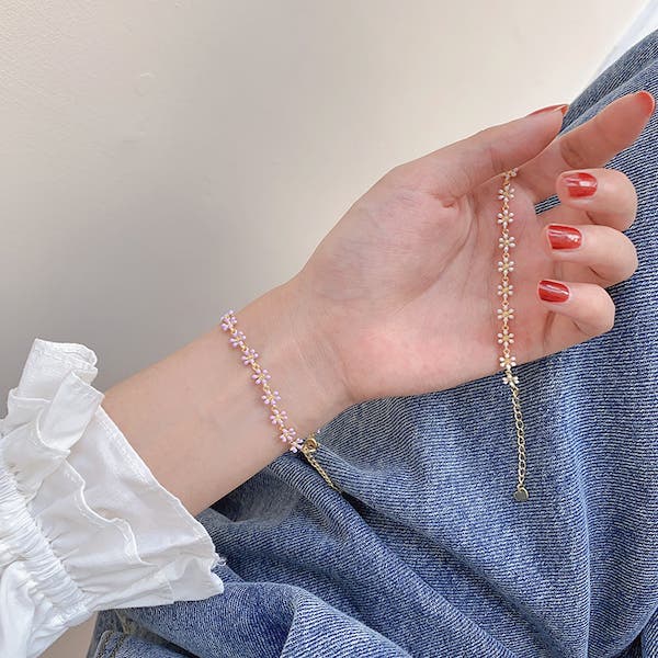 【美品】ゴールド 花モチーフ ブレスレット フラワーモチーフ ブレスレット ゴールド[品番：DCTW0002683