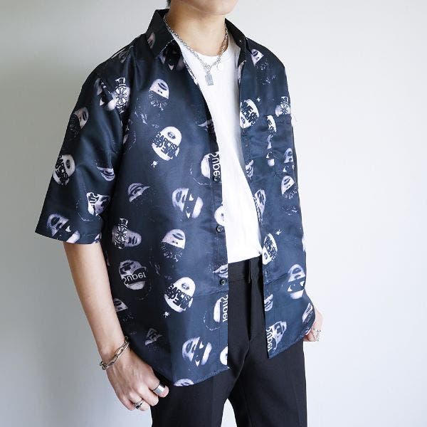 【新品未使用】DANCE WITH DRAGON 半袖シャツ フリル 総柄 2 新品未使用】DANCE WITH DRAGON 半袖シャツ フリル 総柄 2