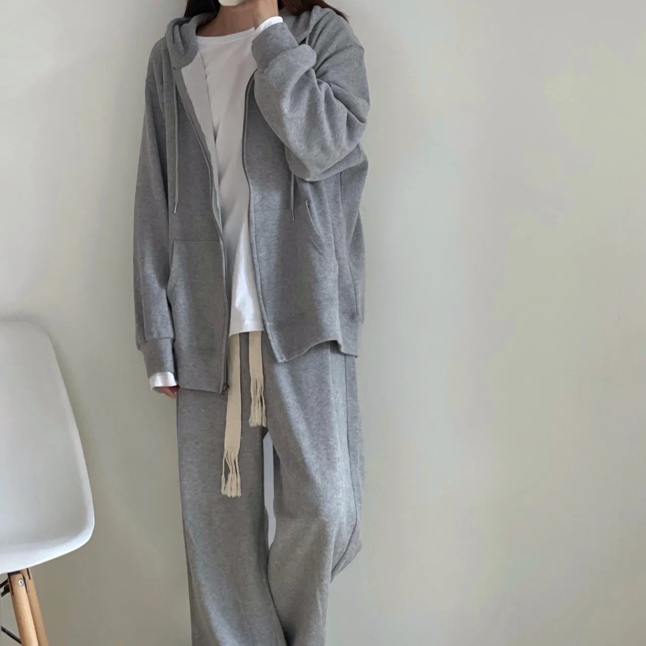 上下セット フロントジップパーカー＆スウェットパンツ