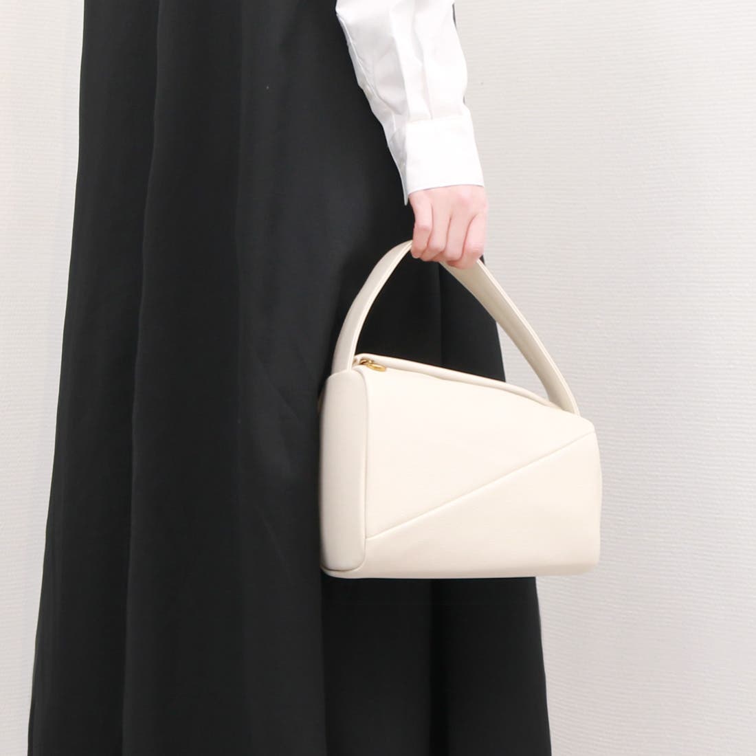 カシュカシュ cachecache / アシンメトリーワンハンドルバッグ[品番