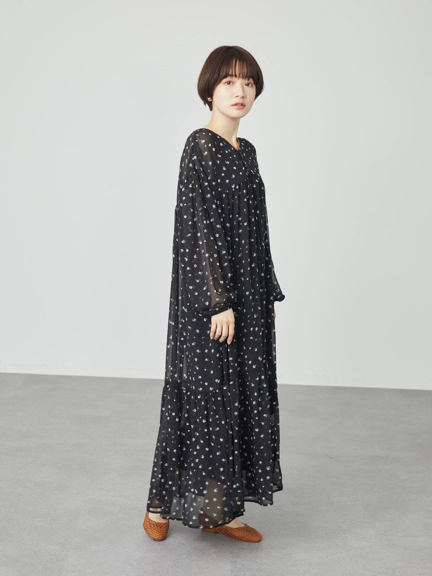 ティアード小花柄ワンピース[品番：EHEW0033060]｜AMERICAN HOLIC